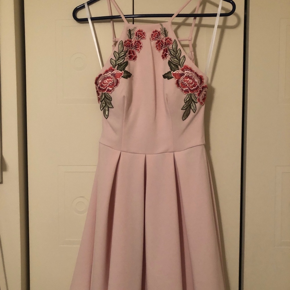 Blush pink dress w/ embroidered floral design